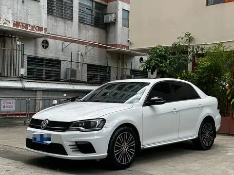 Bora 2015 Premium Edition 1.4TSI Automatic Sportline