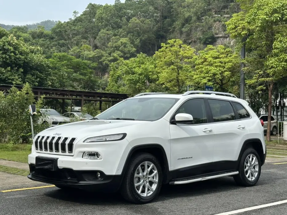 Liberty Light 2016 2.0L Superior Edition