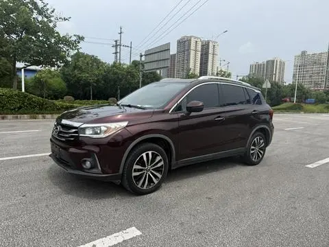 Trumpchi GS4 2016 235T G-DCT Deluxe Edition