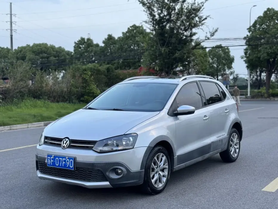 Polo 2014 1.6L Cross POLO automatic