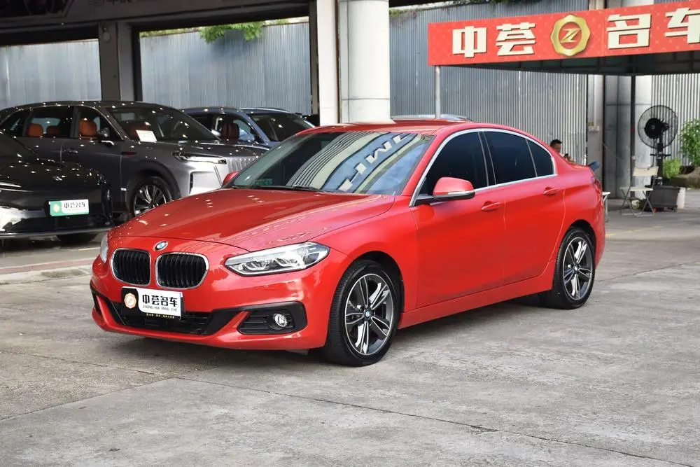 BMW 1 Series 2019 118i Fashion Model