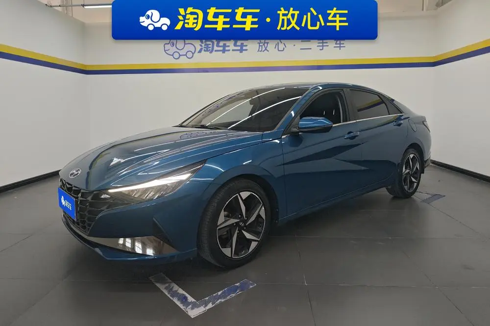 Elantra 2021 1.5L CVT LUX Premium Edition