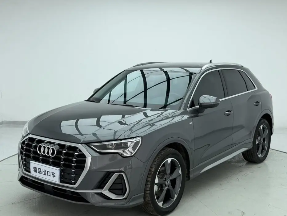 Audi Q3 2022 35 TFSI Fashionable and Dynamic