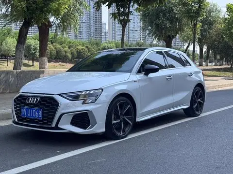 Audi A3 2022 Sportback 35 TFSI stylish and sporty