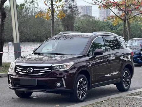 Trumpchi GS4 2017 235T automatic two-wheel drive luxury smart connected version