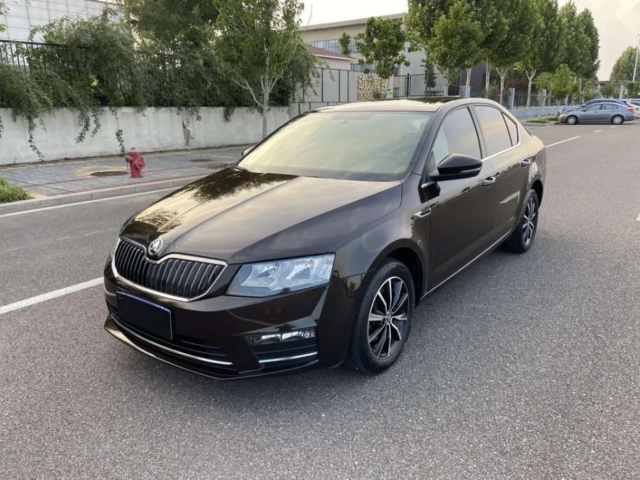 Octavia 2017 1.6L Automatic Intelligent Travel Edition