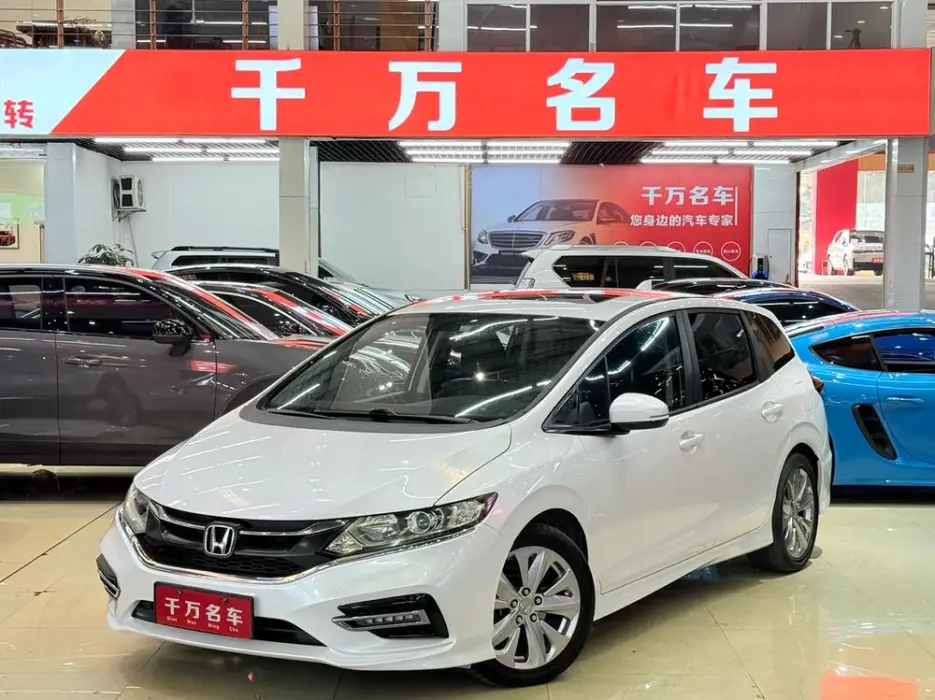 Jade 2017 1.8L automatic comfort version 5 seats