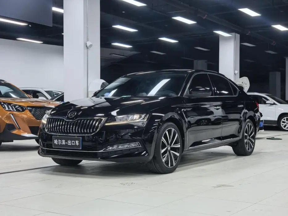 Superb 2023 facelift TSI280 DSG exclusive version