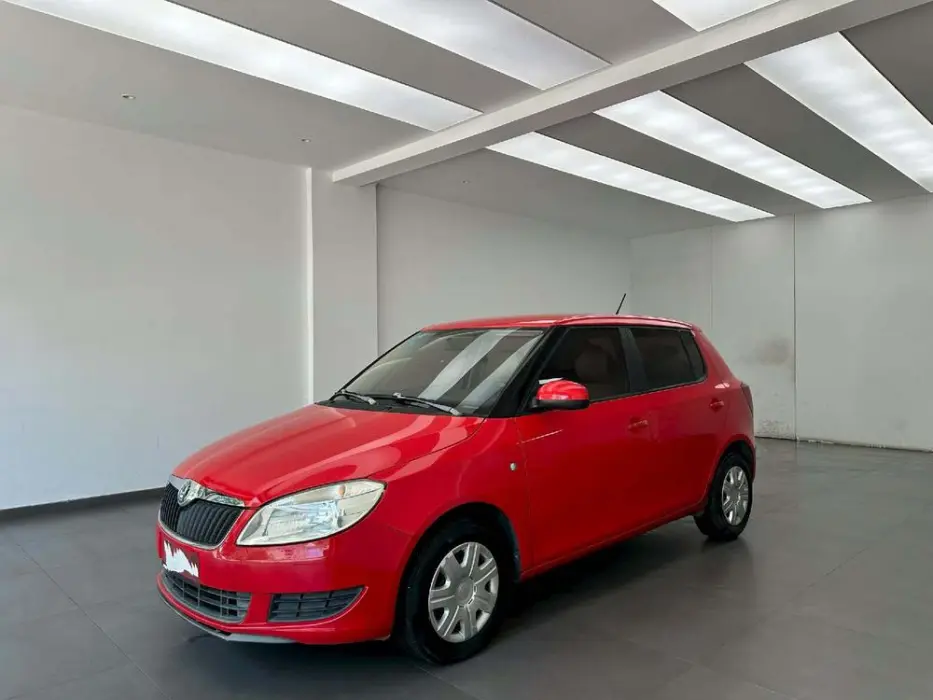 Fabia 2011 1.4L manual cool version