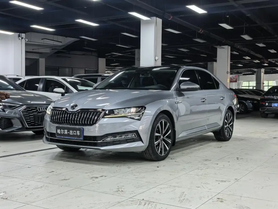 Superb 2023 facelift TSI280 DSG exclusive version