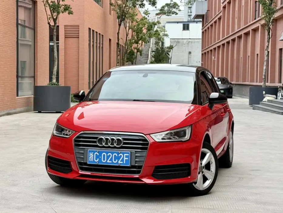 Audi A1 2016 30 TFSI Sportback Design Fashion Edition