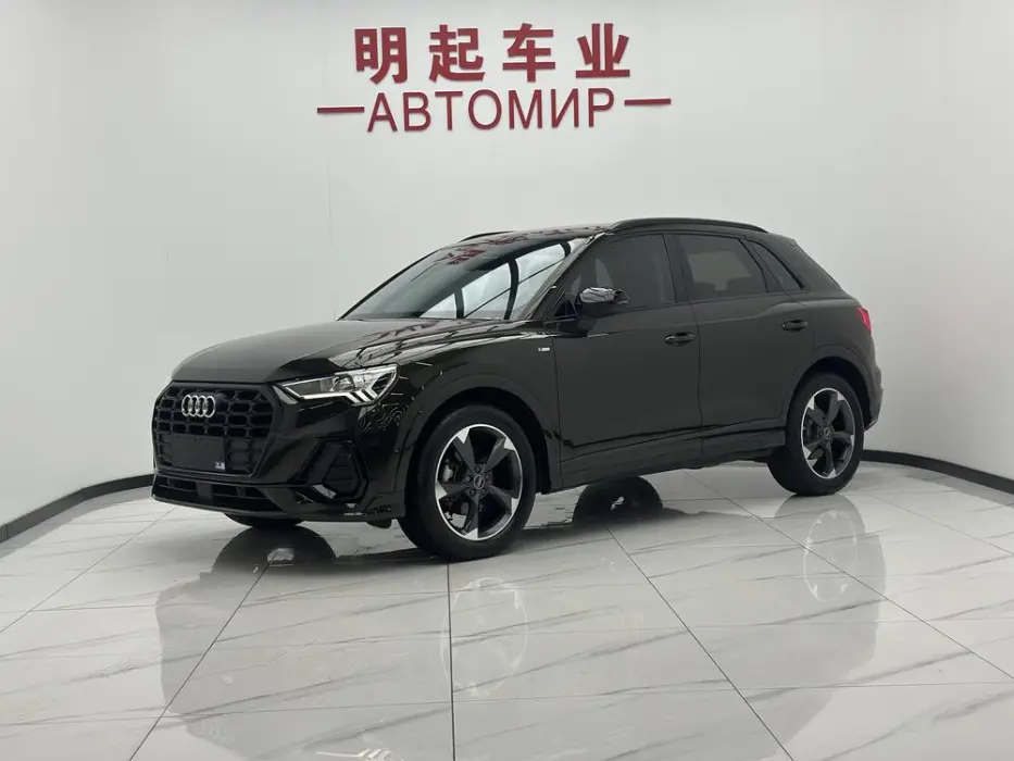 Audi Q3 2022 35 TFSI Fashionable and Dynamic
