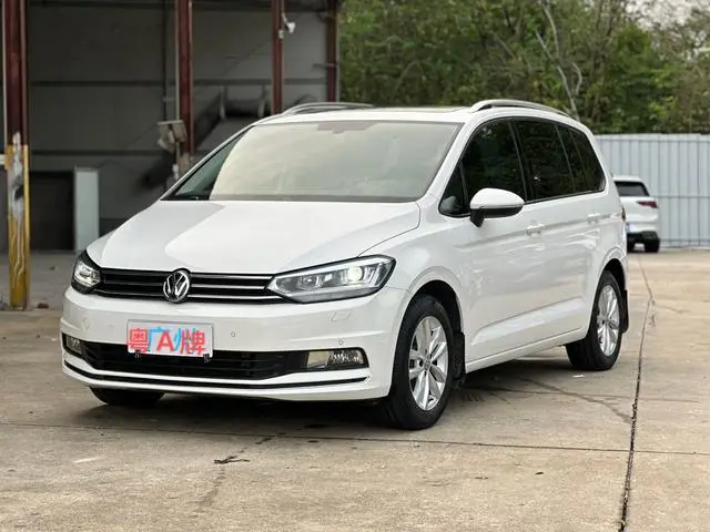 Touran L 2016 1.4T automatic front-wheel drive 7-seat original customized version