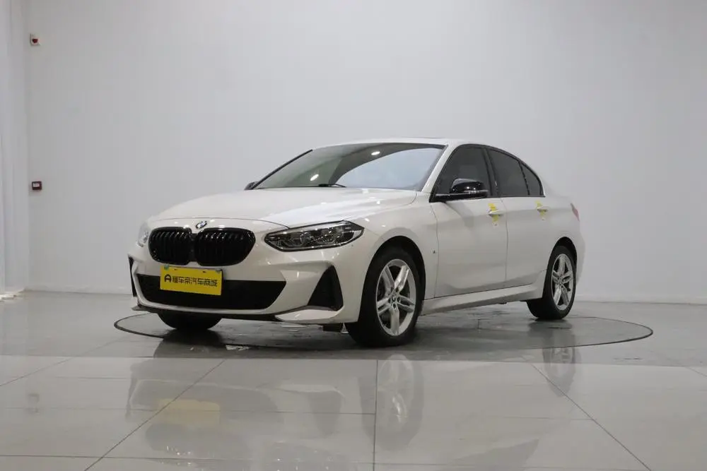BMW 1 Series 2021 facelift 120i M Sports Night Edition