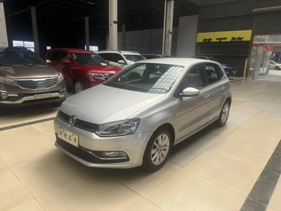 Polo 2014 1.4L automatic comfort version