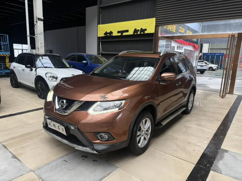 X-Trail 2015 2.0L CVT Comfort MAX Edition 2WD