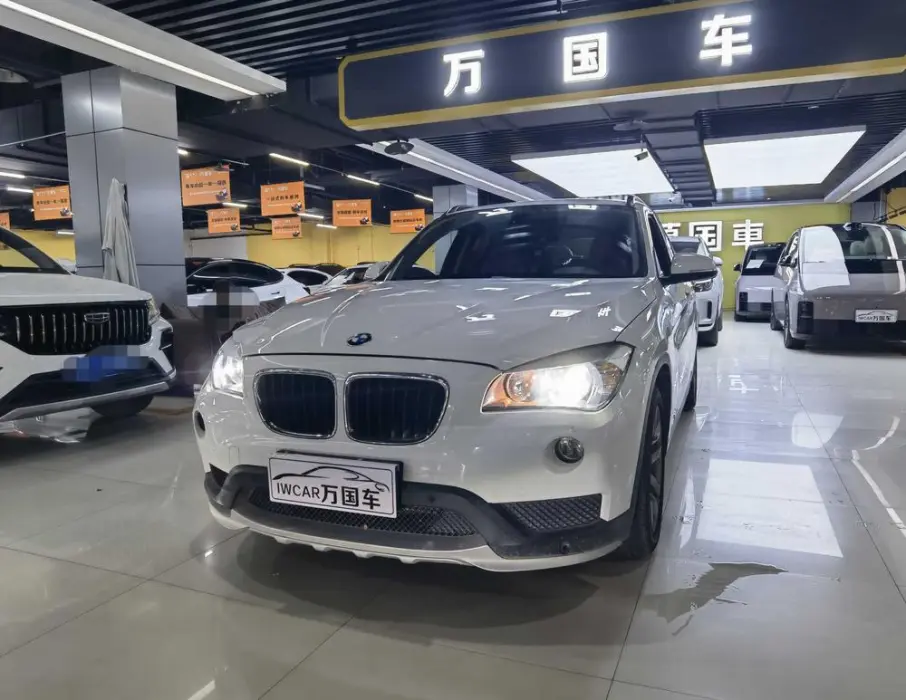 BMW X1 2015 sDrive18i stylish upgraded version