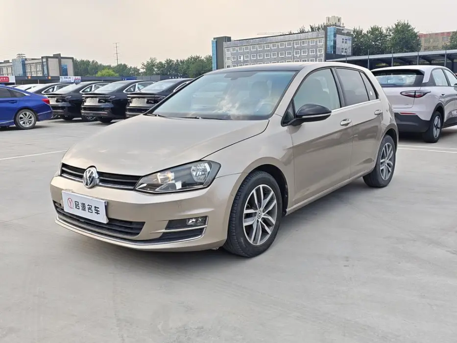 Golf 2017 230TSI automatic luxury millionth commemorative edition