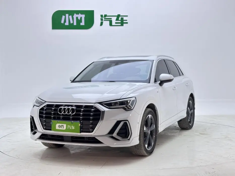 Audi Q3 2022 35 TFSI Fashionable and Dynamic