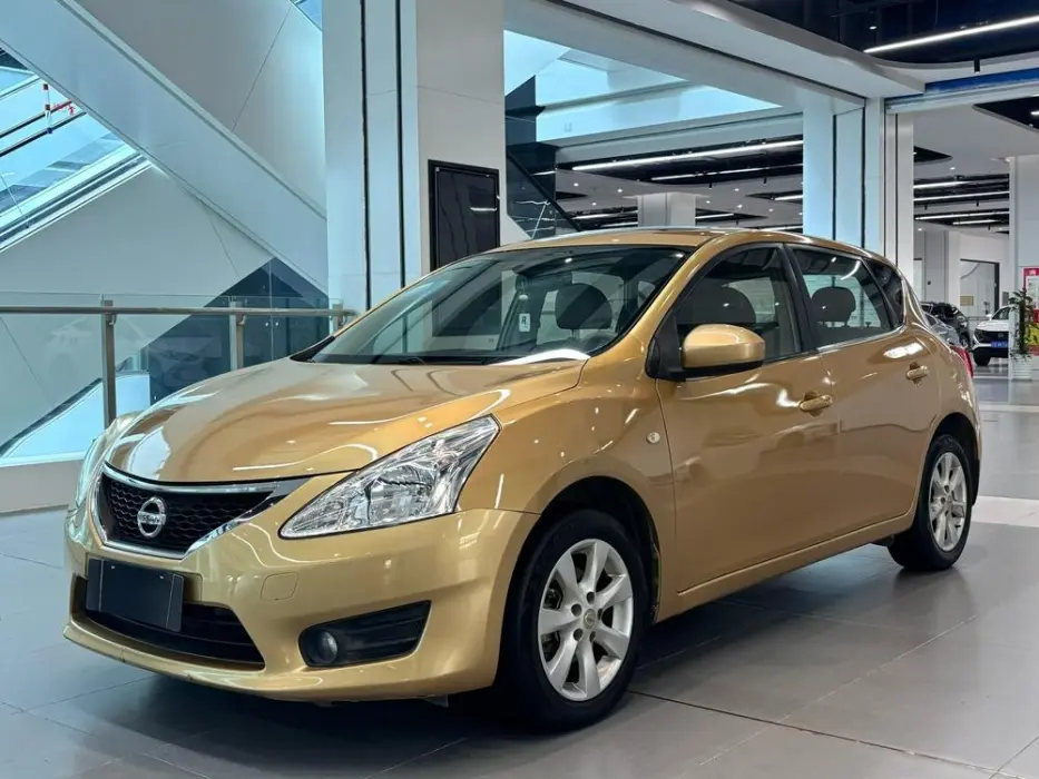 Tiida 2014 1.6L CVT intelligent