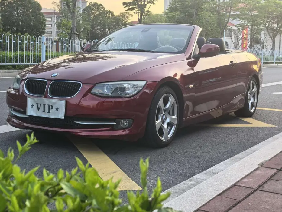 BMW 3 Series (Imported) 2011 320i Convertible Coupe