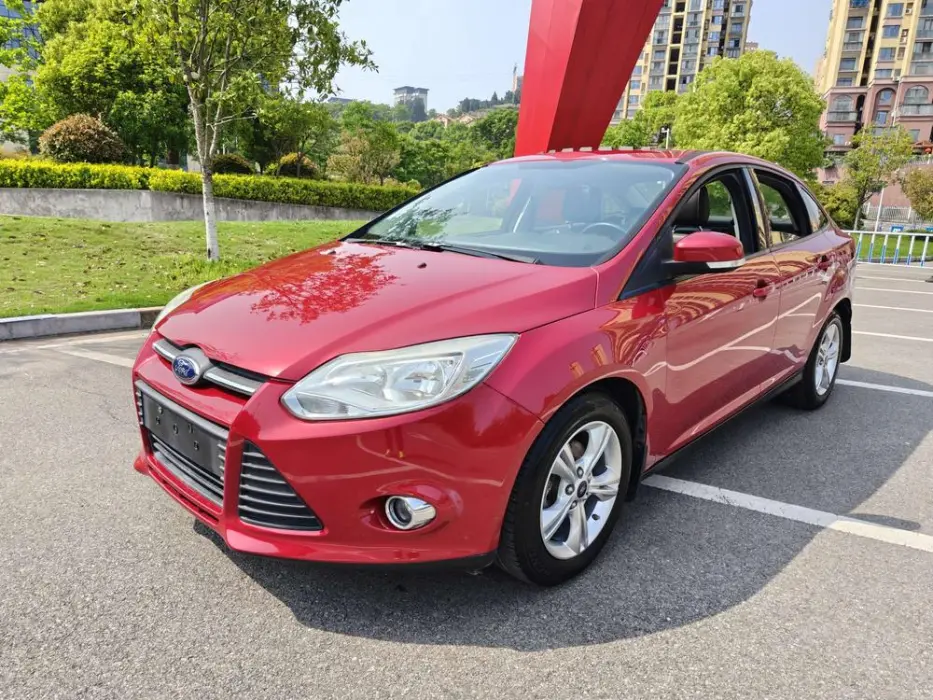 Focus 2012 sedan 1.6L automatic comfort type