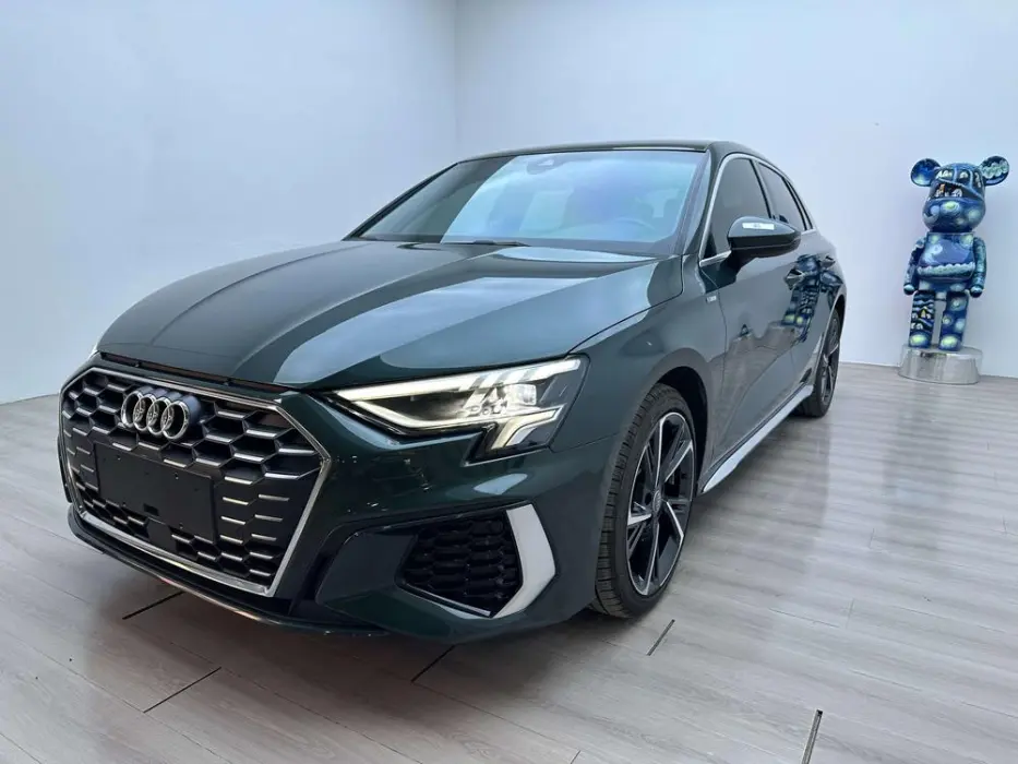 Audi A3 2021 Sportback 35 TFSI stylish and sporty