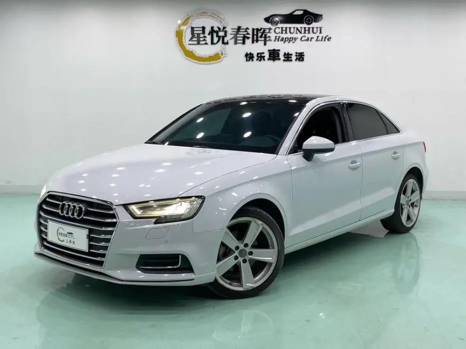 Audi A3 2018 30th Anniversary Limousine 35 TFSI Fashion Model