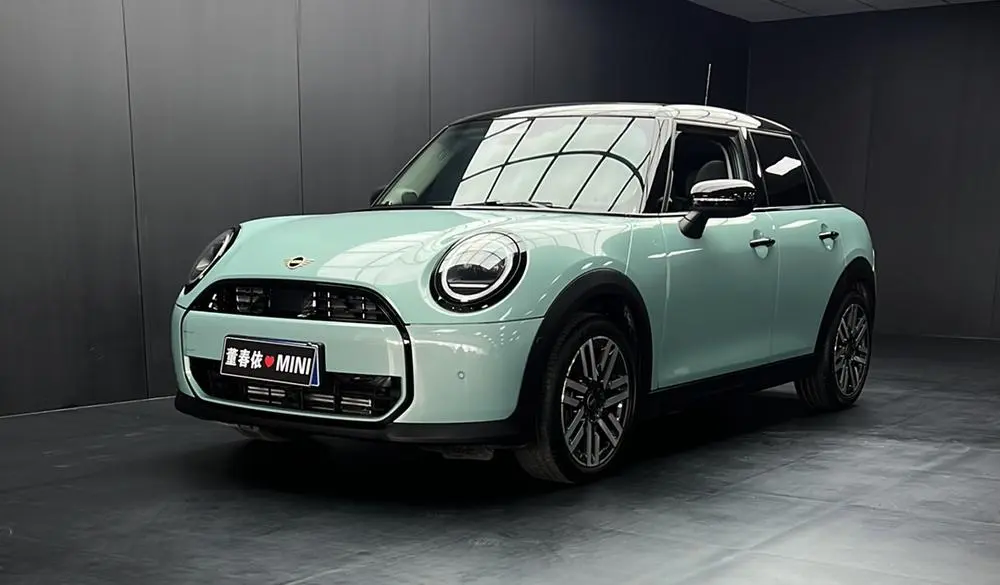 MINI 2025 1.5T COOPER five-door version classic