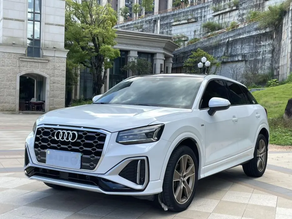 Audi Q2L 2022 35 TFSI fashionable and dynamic