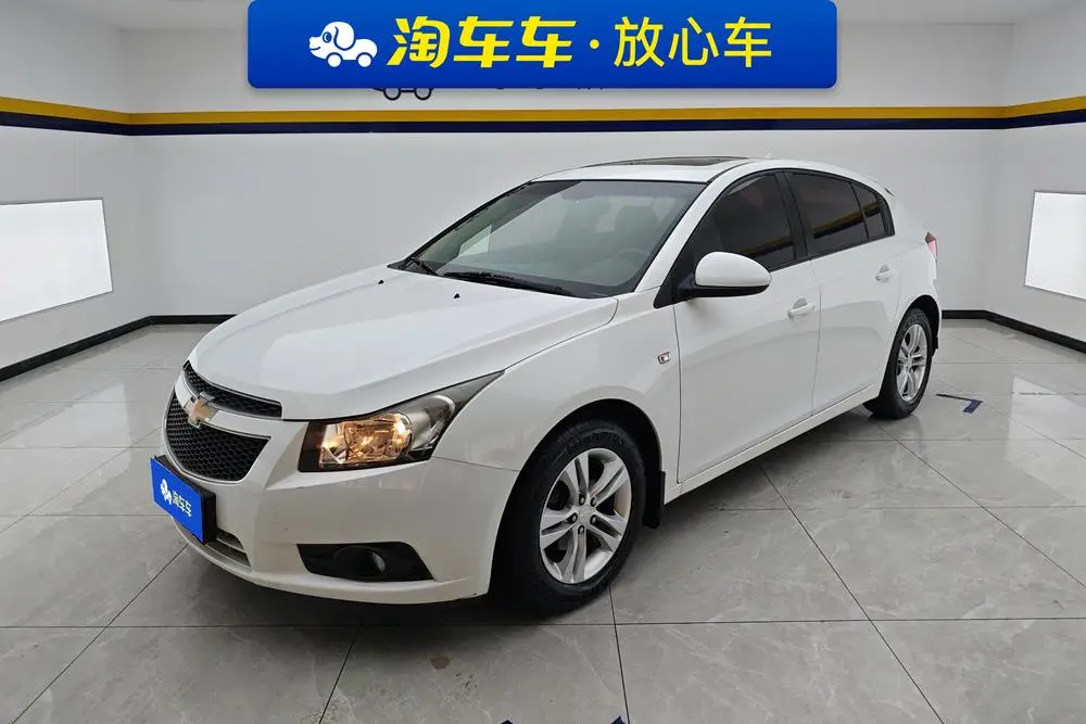 Cruze 2013 hatchback 1.6L manual luxury model