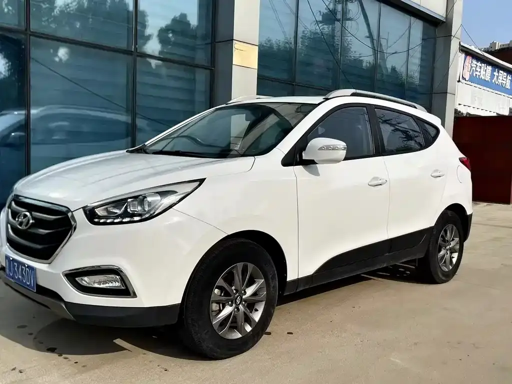 Beijing Hyundai ix35 2015 model 2.0L automatic two-wheel drive comfortable model Guo V