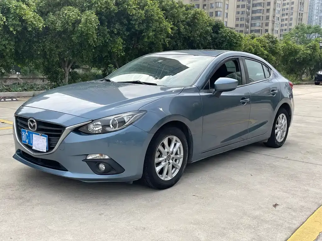 Mazda3 Angkesela 2014 sedan 1.5L automatic luxury model