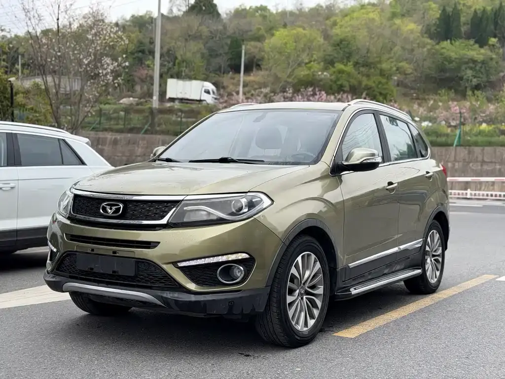 Kaiyi X5 2019 model 1.5T CVT trendy model National V