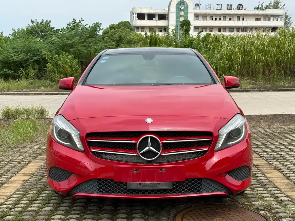 Mercedes-Benz A-class imported 2015 model A 180