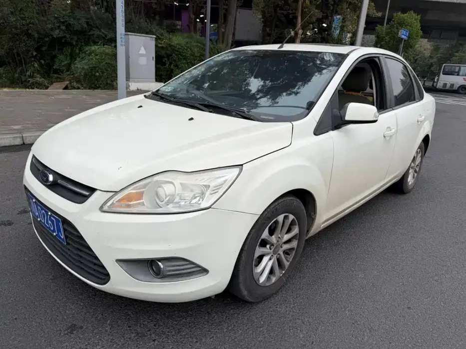 Focus 2013 Classic Sedan 1.8L Automatic Million Commemorative Edition