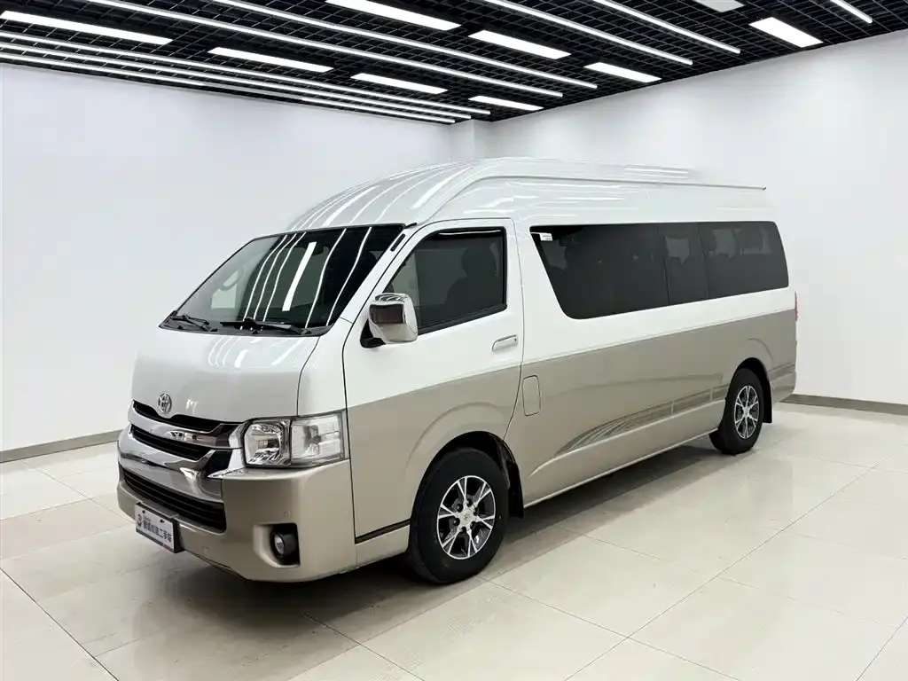 HIACE 2011 2.7L automatic standard version 13 seats