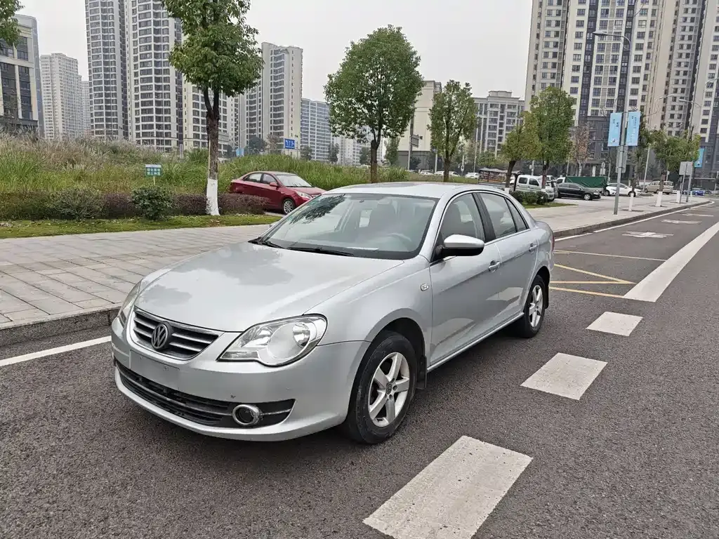 Bora 2011 1.6L manual fashion model