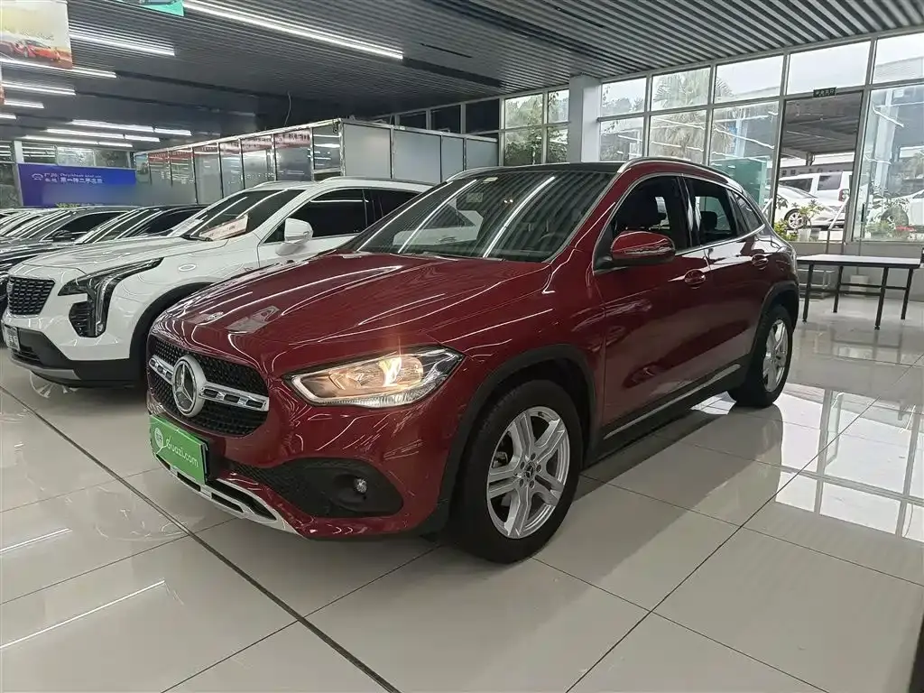Mercedes-BenzGLA 2020 GLA 180