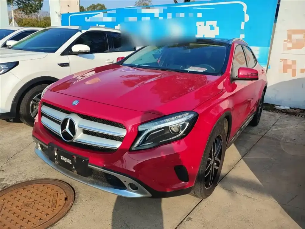 Mercedes-BenzGLA 2015 GLA 200 Fashion Model