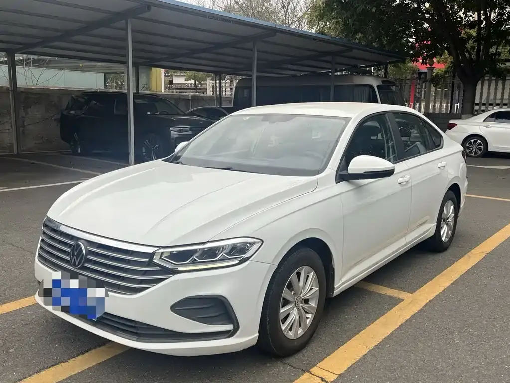 Lavida 2023 1.5L automatic Deyi version