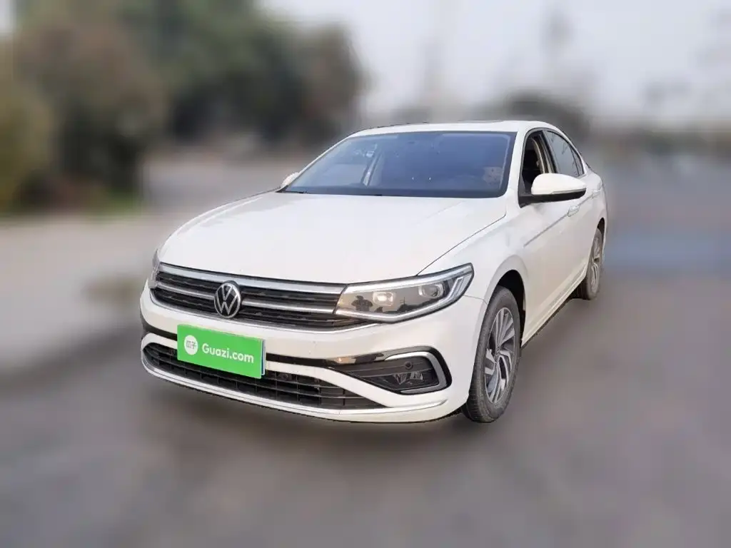 Bora 2024 200TSI DSG Smart Travel Edition