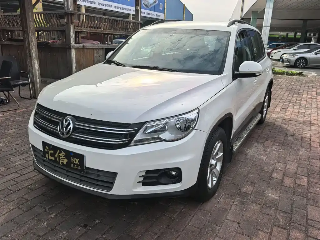 Tiguan 2010 1.8TSI automatic two-wheel drive elite version