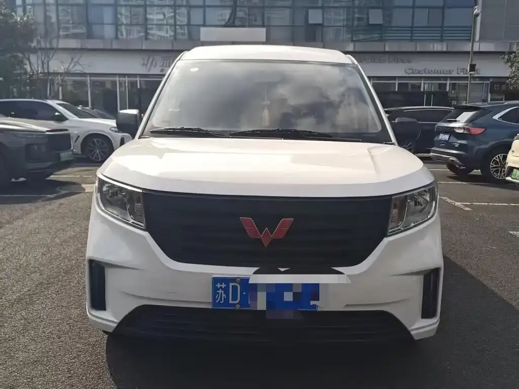 Wuling Zhengcheng 2021 1.5T manual luxury model