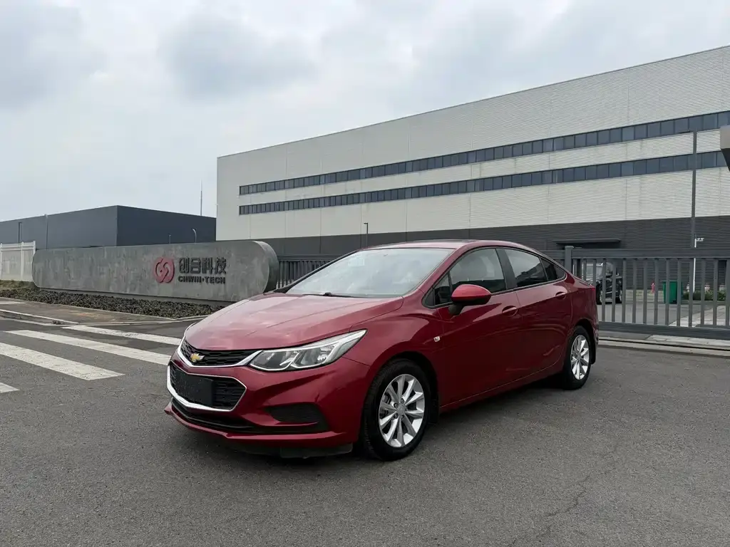 Cruze 2017 1.5L Automatic Pioneer Sunroof Edition