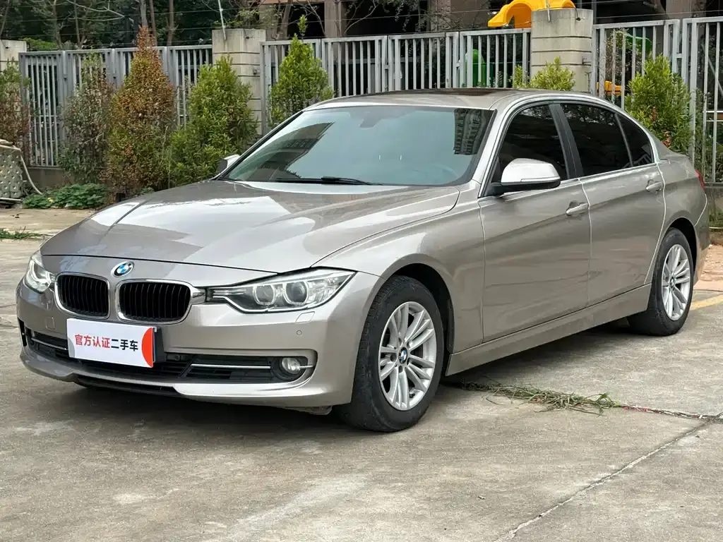 BMW 3 Series 2015 316Li Fashion Model