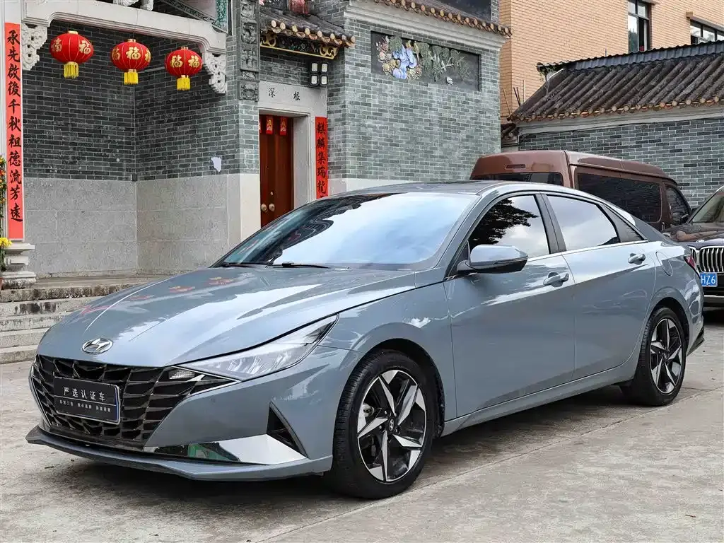 Elantra 2021 1.5L CVT LUX Premium Edition