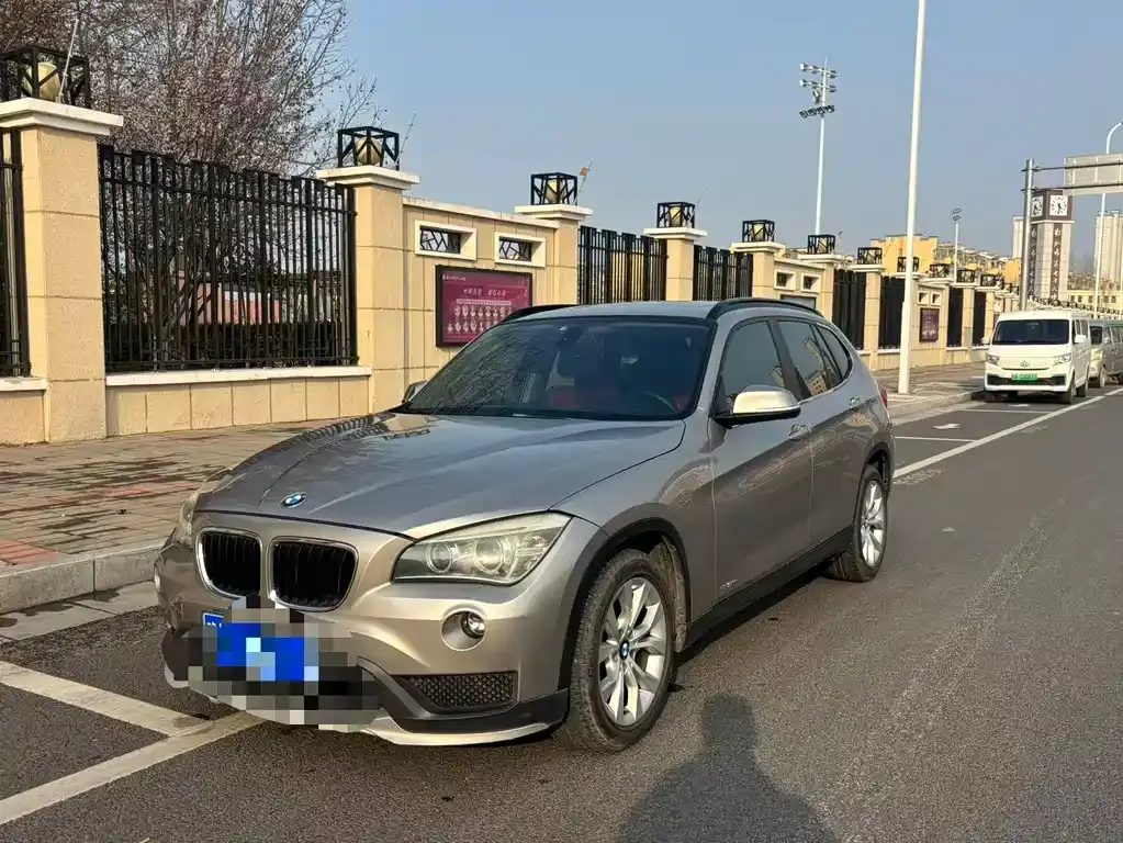 BMW X1 2014 sDrive18i Fashion Model