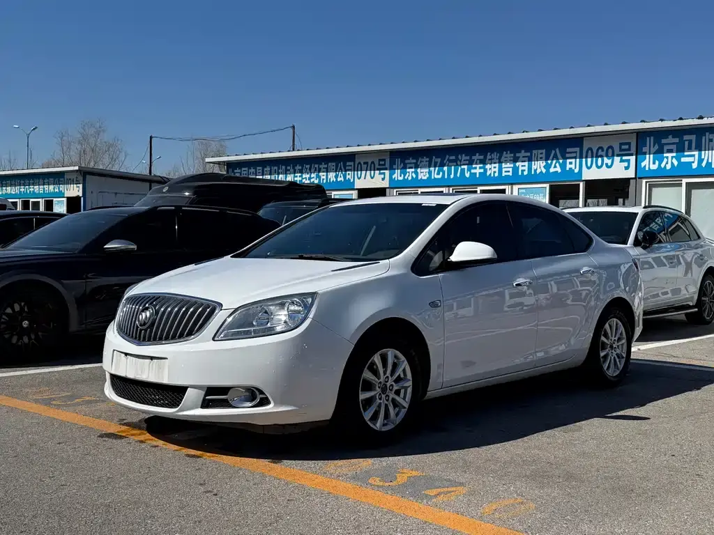 Yinglang 2013 GT 1.6L automatic fashion version