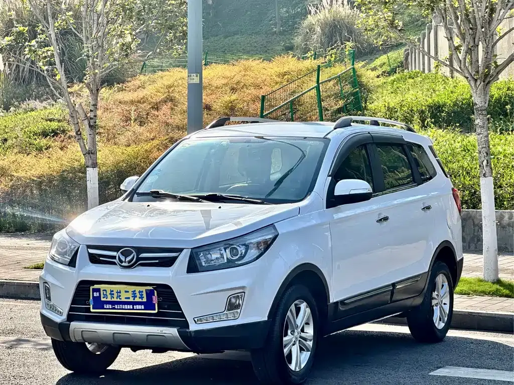 BAIC Huansu S3 2014 1.5L luxury model National IV